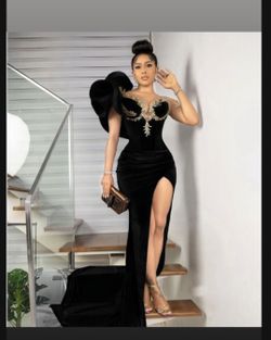 Beautiful Elegant Prom And Ball Gown 