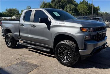 2020 CHEVY-SILVERADO COUSTOM