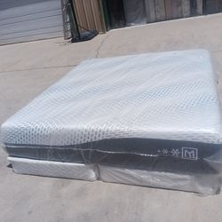 New King Hybrid Memory Foam Mattress Only 