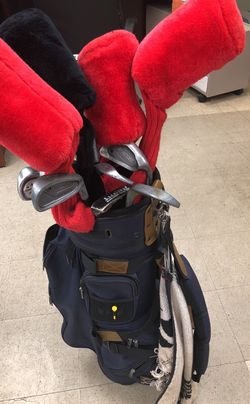Nice set of golf clubs