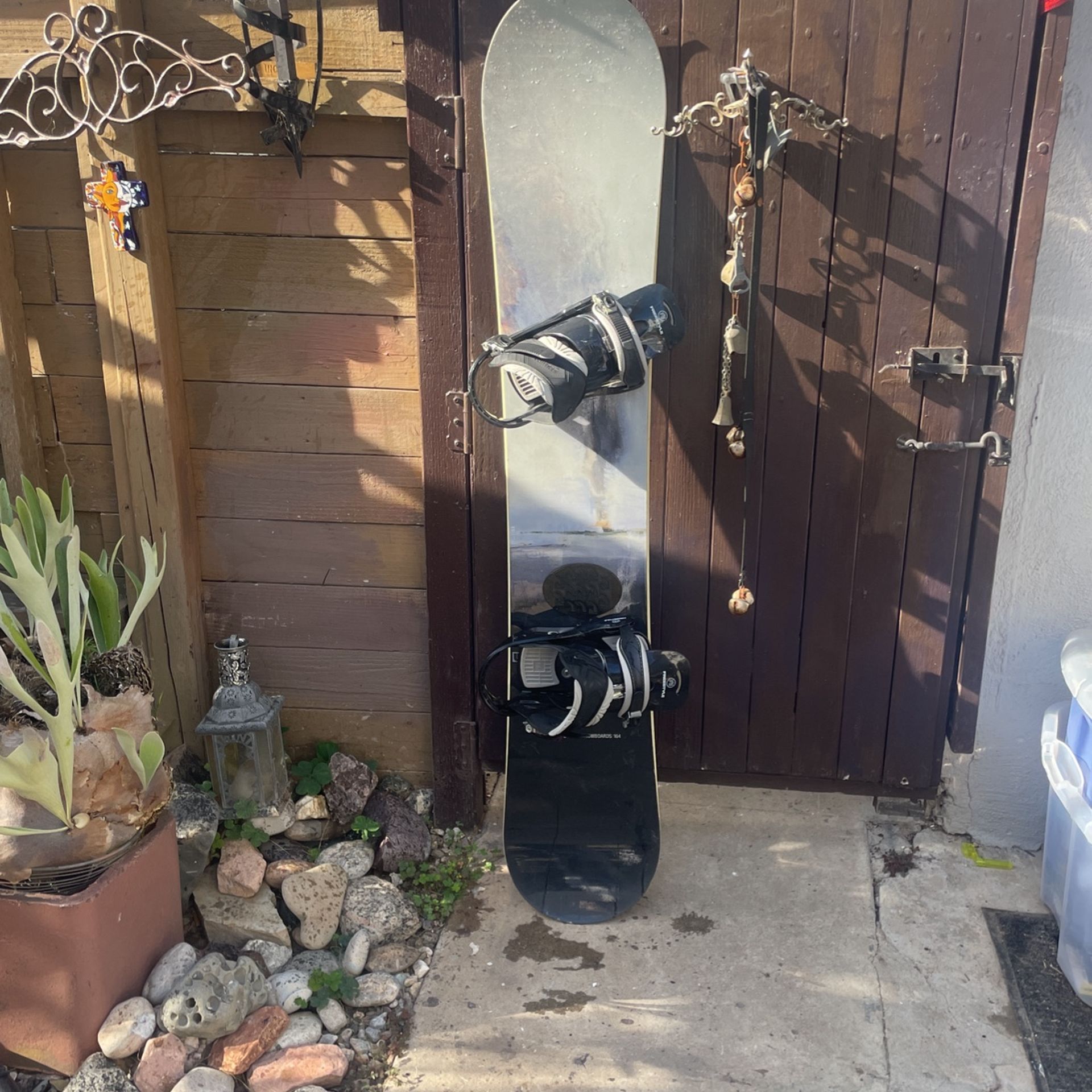 Burton Family Tree Trick Pony Snowboard