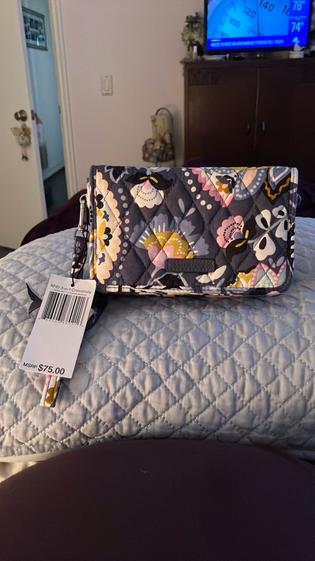 Vera Bradley Wristlet Or Purse