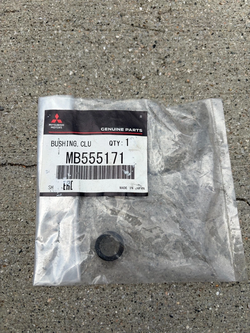 Genuine Mitsubishi Clutch Pedal Bushing - Part No. MB555171 (MB55-5171)