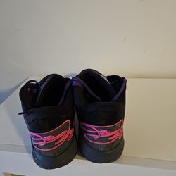 Lebron 22"Backlight" Size12