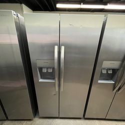 33” FRIGIDAIRE STAINLESS STEEL REFRIGERATOR NEW TWO DOOR SIDE BY SIDE