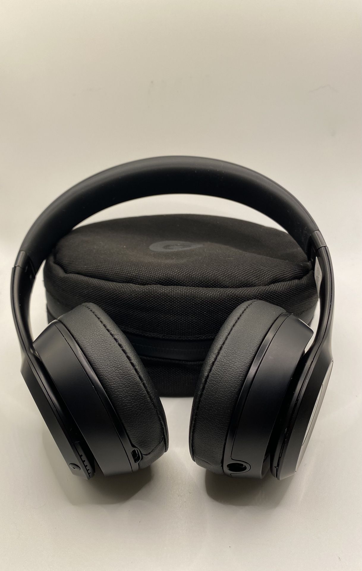 (Authentic) Matte Black Beats Solo3 Bluetooth Wireless Headphones #1982