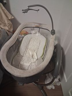 Graco bassinet swing