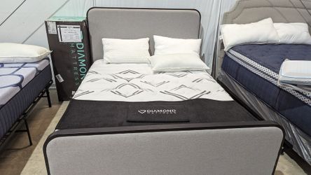 Complete Queen Platform Bed W Mattress 