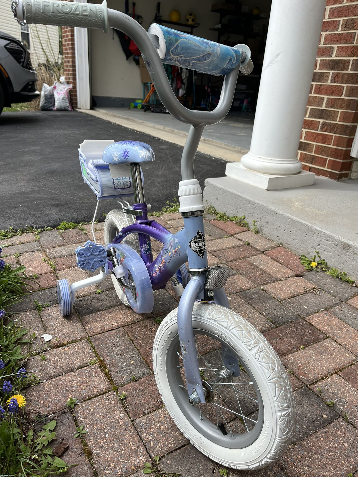 Disney Frozen 12 in. Bike with Doll carrier 