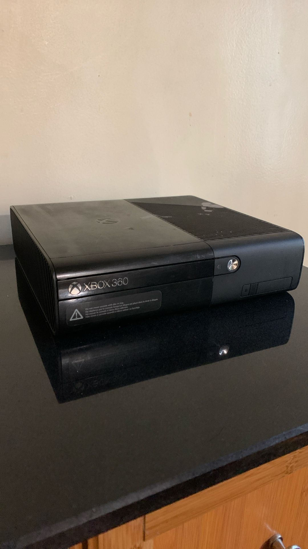 Xbox 360 E 4GB TAKE AS IS PARTS ONLY