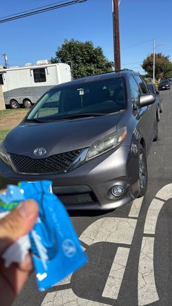2015 Toyota Sienna
