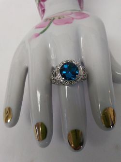 Beautiful Sapphire London Blue Gemstone Ring Sz.8.