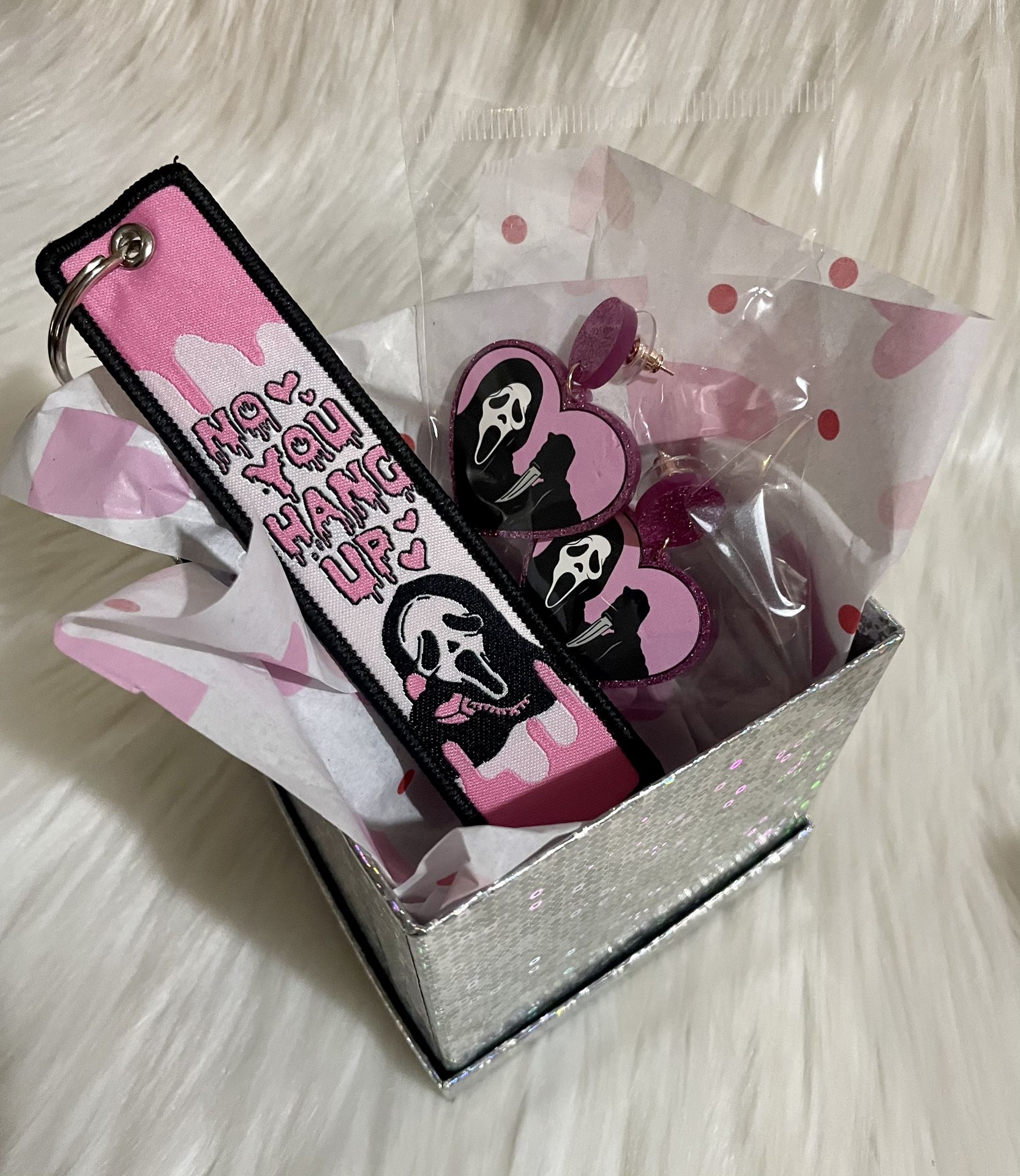 Brand New Scream Movie Ghost Face Pink Gift Set