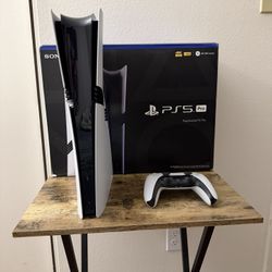 PS5 Pro – 2TB – Excellent Condition