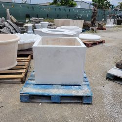 Concrete Large Square Planter or Water Fountain / Cement Backyard Patio Pots Garden Planters / Outdoor Fountains