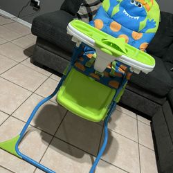 Highchair Like New 
