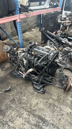 Toyota RAV4 2.4 Engine and Transmission (LOW MILEAGE)