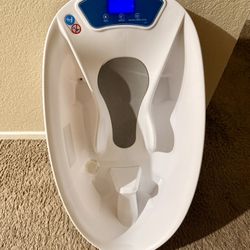 Aqua Scale Baby Bathtub