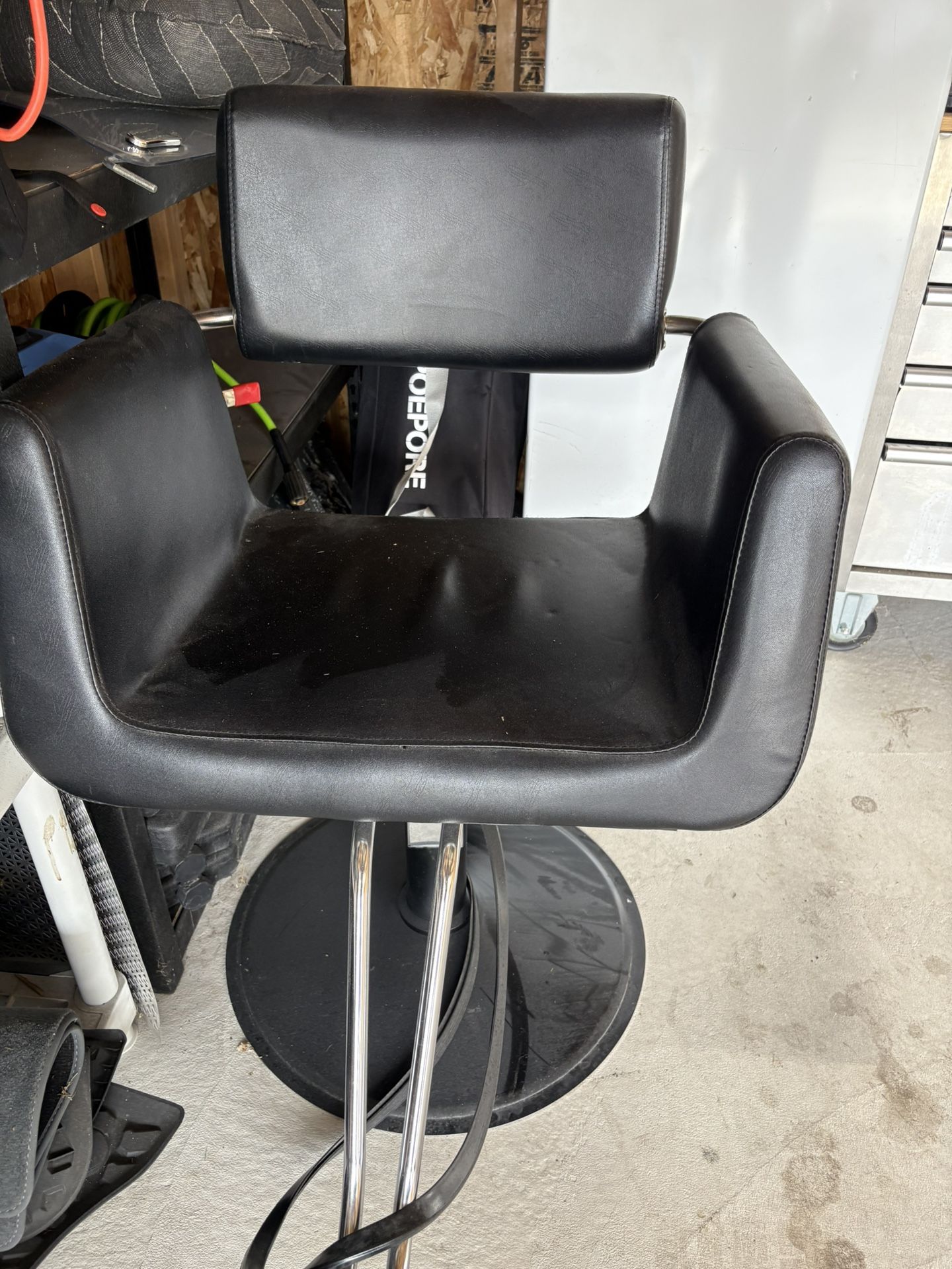 2 Salon Chairs