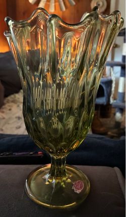 Fenton Thumbprint Swung Vase