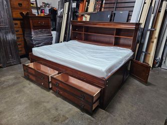 Full bed and mattress