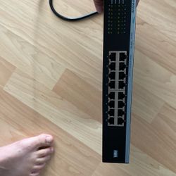 Linksys  Model WF. 4116. 16 Port Switch