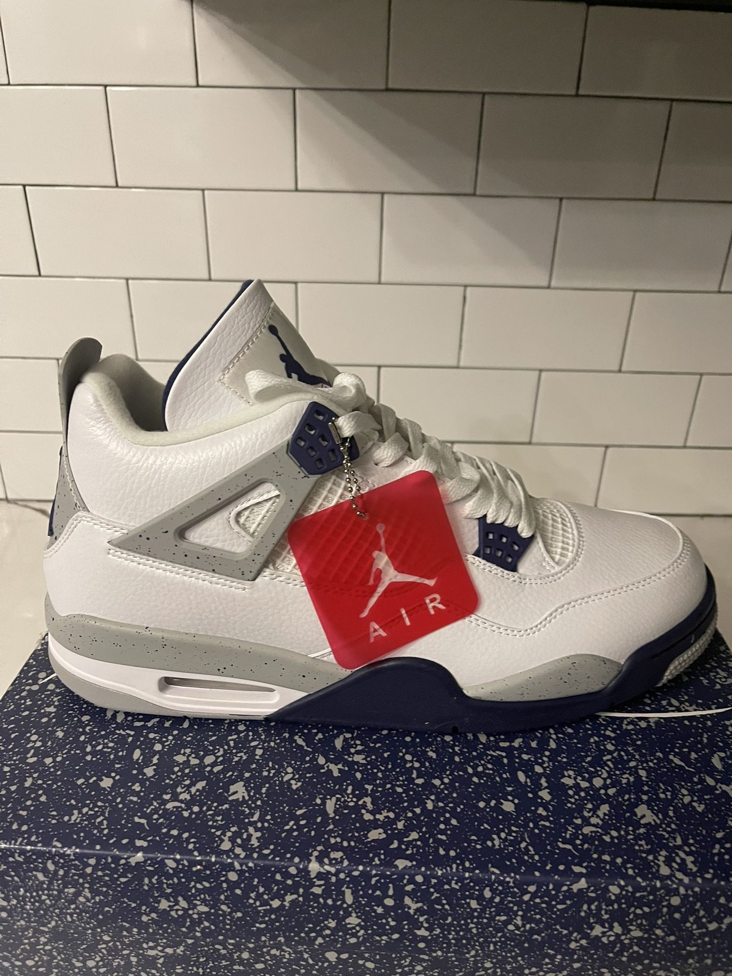 Men’s Jordan Retro 4 SB Navy Size 14.