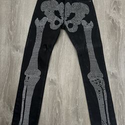 "BRAND NEW" Skeleton Straight Denim - Black/White jeans, Size 29/30.