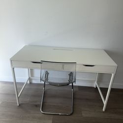 Minimalist White Desk & Modern Acrylic Chair – Excellent Condition