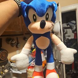 Sonic Plushi