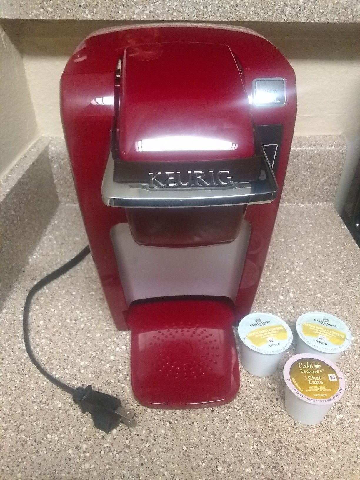 KEURIG coffee maker// cafetera KEURIG