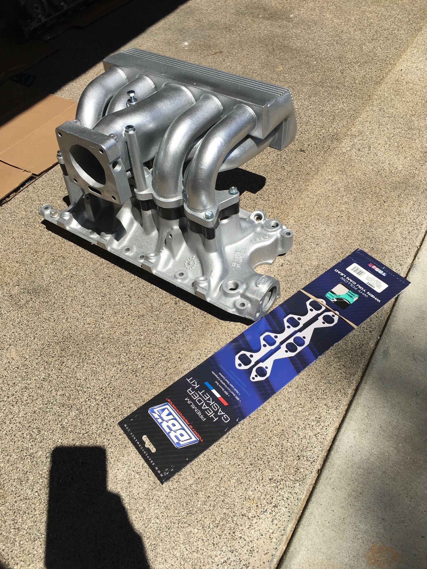 Mustang Cobra GT40 Tubular Intake Manifold w/ 1” spacer, new gaskets and bolts.