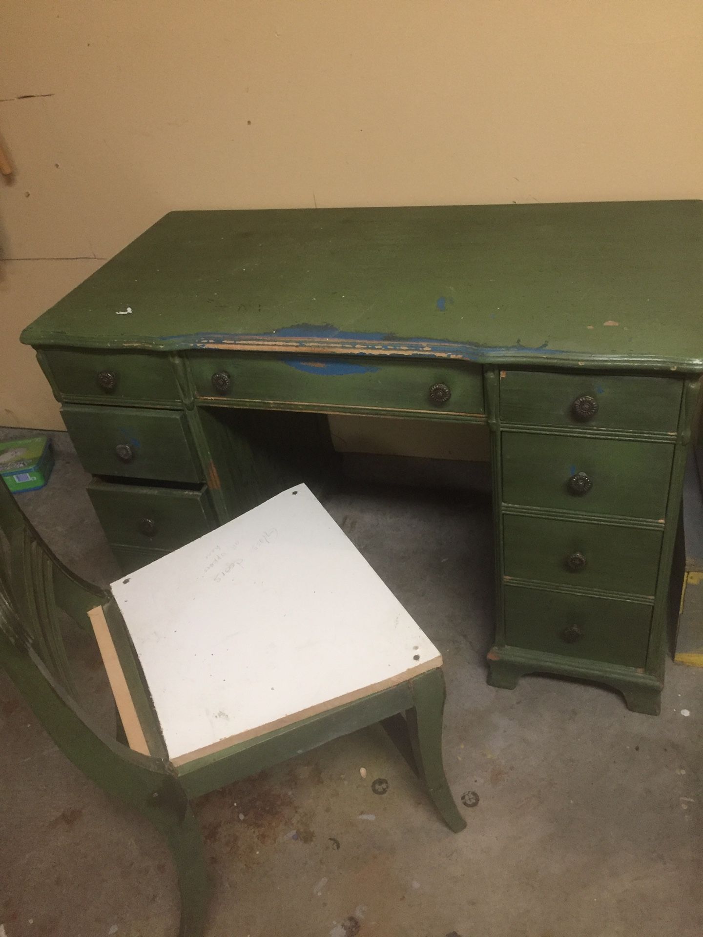 Antique Desk or vanity with free chair ! no mirror