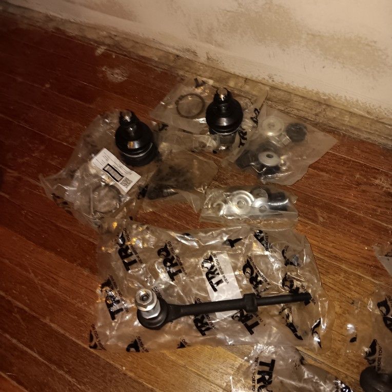 Parts 2003 Toyota Tundra SR5