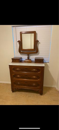 Antique dresser with the mirror