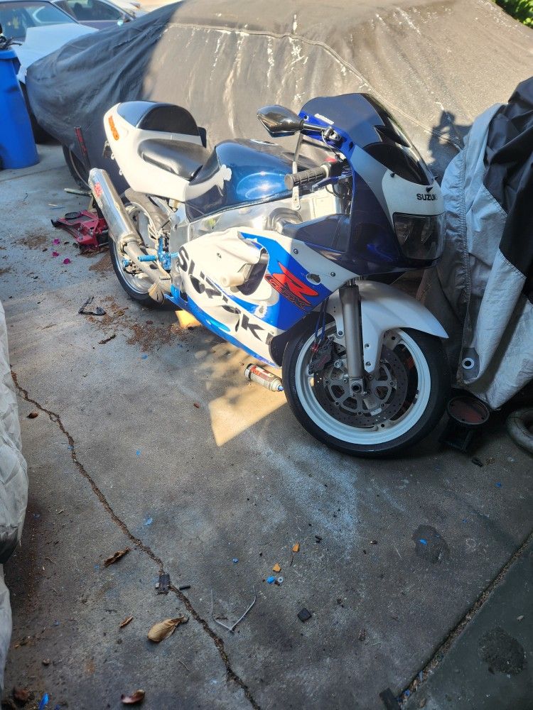 1999 GSXR 600