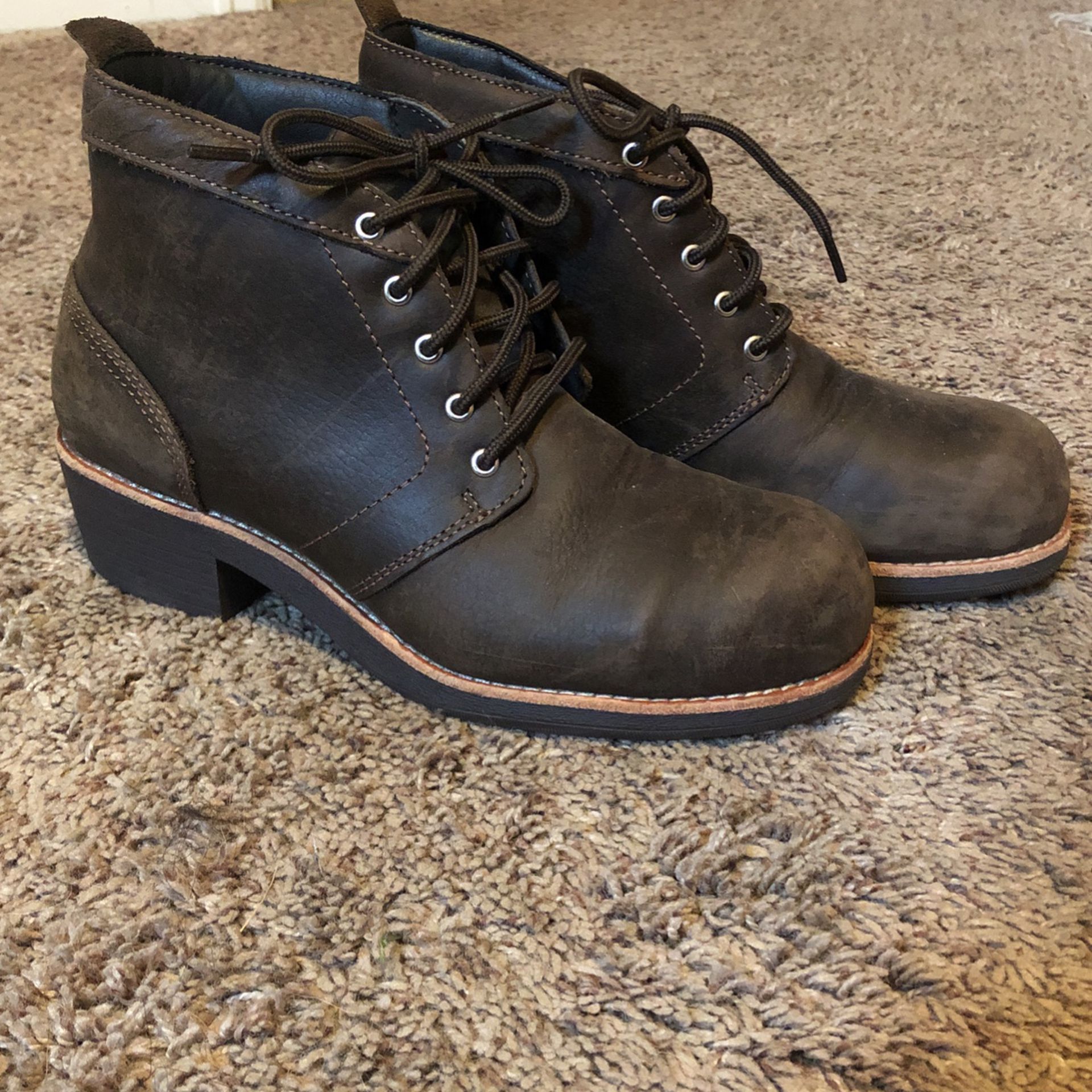 Women’s Steal Toe Boots (From Red wing)