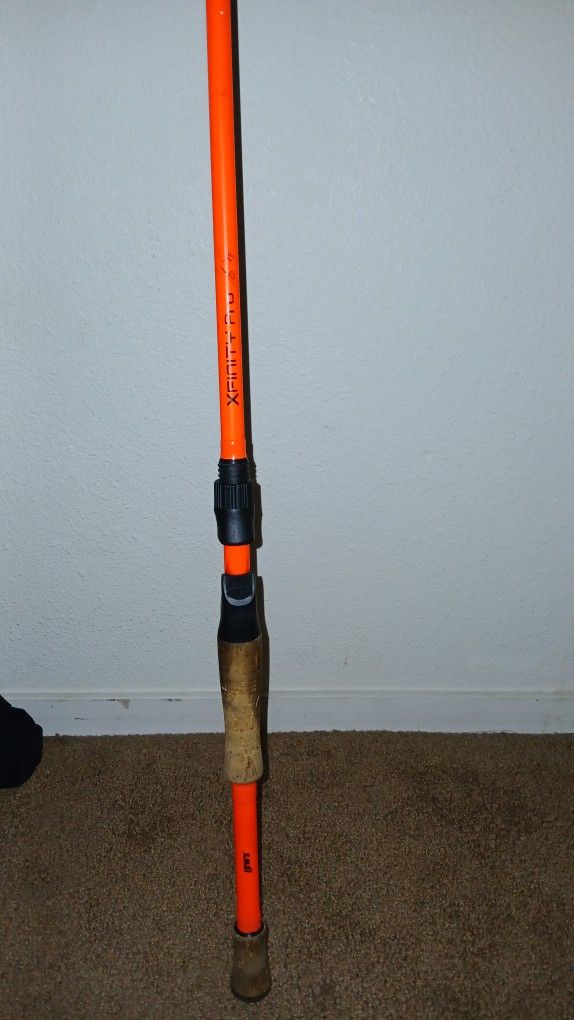 Lew's Xfinity Pro Casting Rod (XPJS72MH)