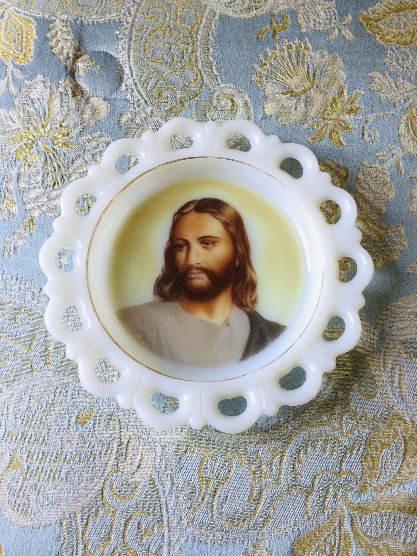Antique Decorative Plate 22 Karat Gold Jesus Christ Plated Leaf Christmas Plates Dish Platter Vintage Porcelain China Set Easter Holiday Winter Rare