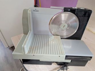 Meat slicer