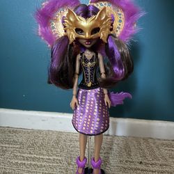 Monster High Transforming Wolf Doll