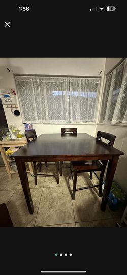 4 Chair Dining Set