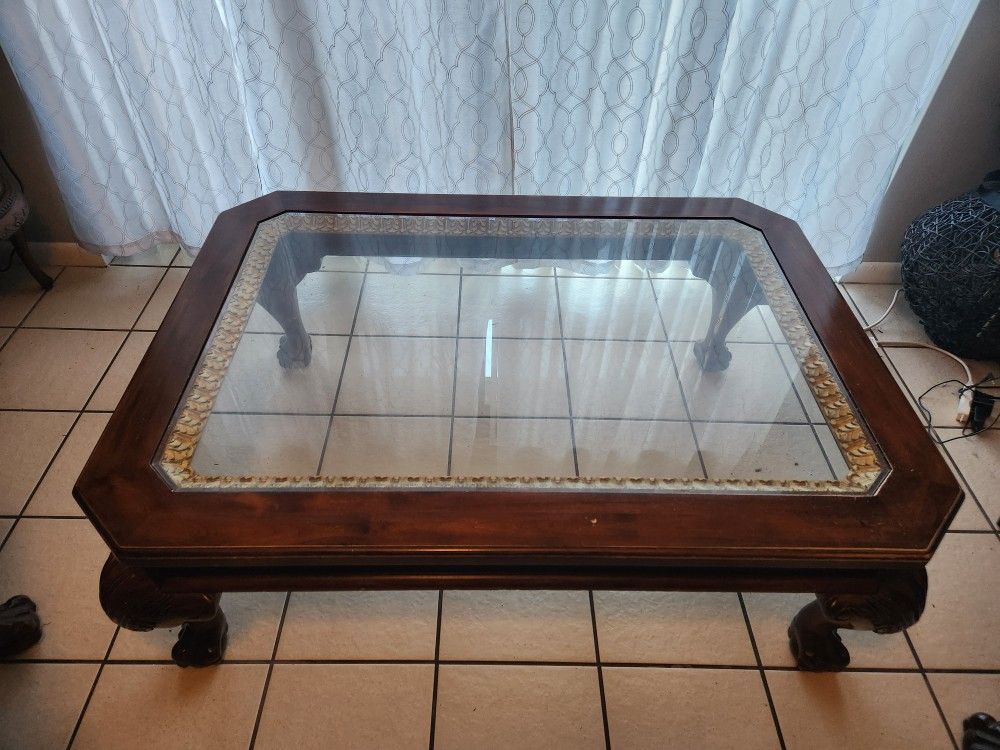 coffee table, end tables, lamps, mirror and wall art