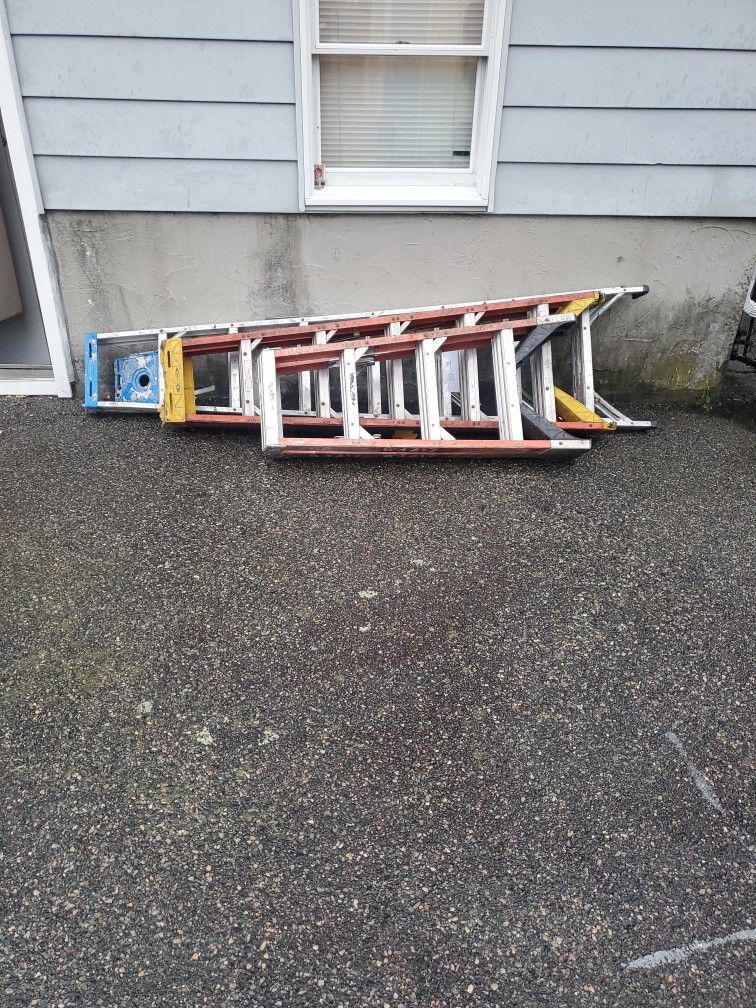 3 Ladders $50