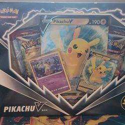 Pikachu V Box (2x Fusion Strike, 2x Brilliant Stars)
