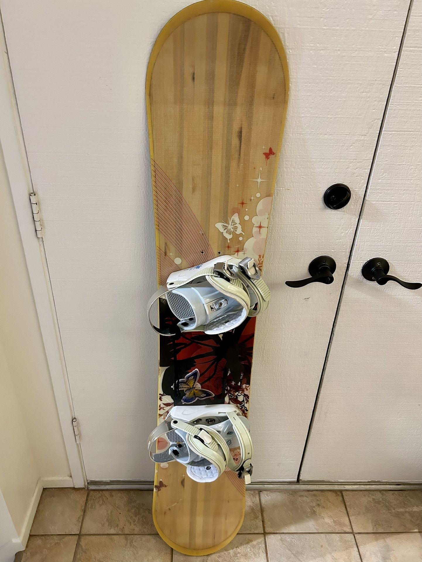 151cm Women’s Snowboard with New Bindings