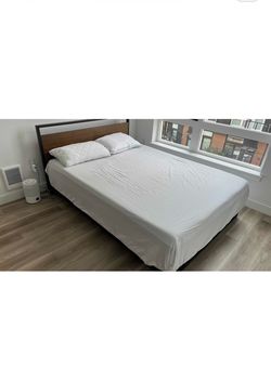 Queen Bed + Mattress - Zinus Memory foam Lumbar Support