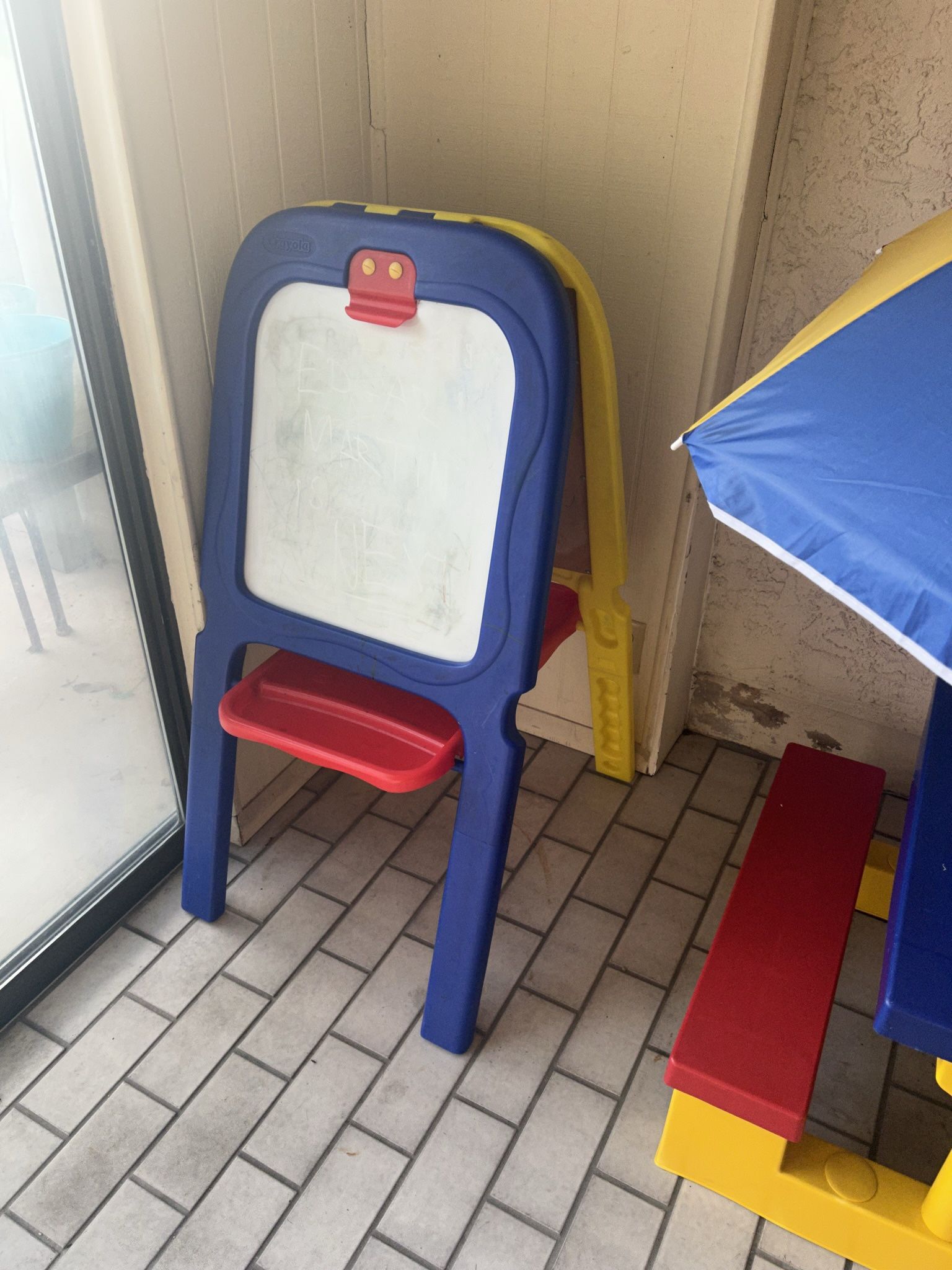 Children’s Easel