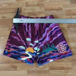 EE Eric Emanuel basketball shorts size XL