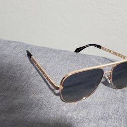 Quay Sunglasses 